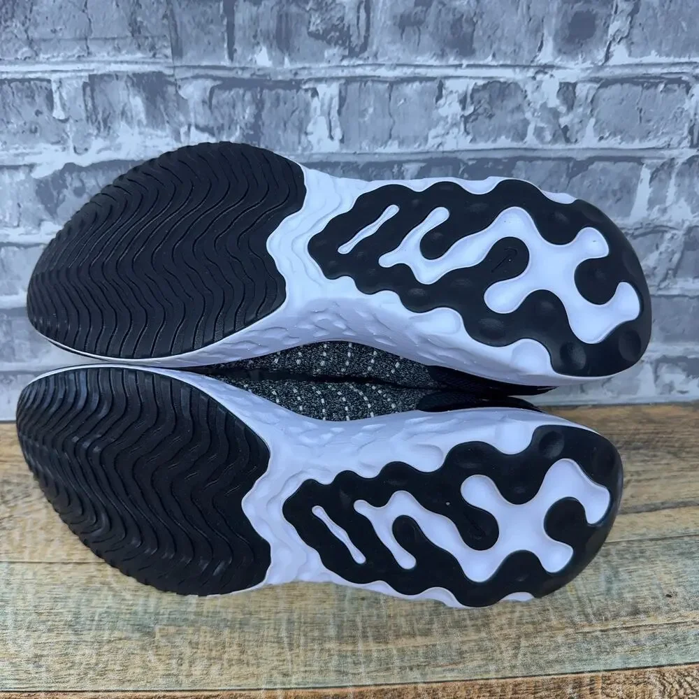 Nike Phantom React FlyKnit 2 Run Black White CJ0277-003 Mens Size 9 New Rare